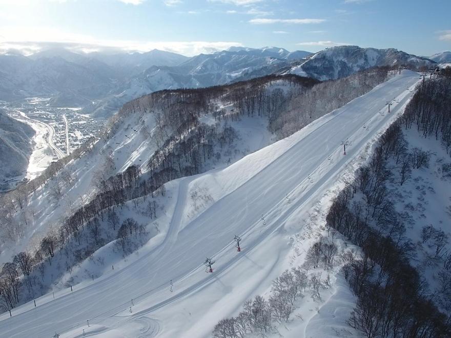 Snowhouse Memorie Hotel-石打丸山 Seki  Екстер'єр фото